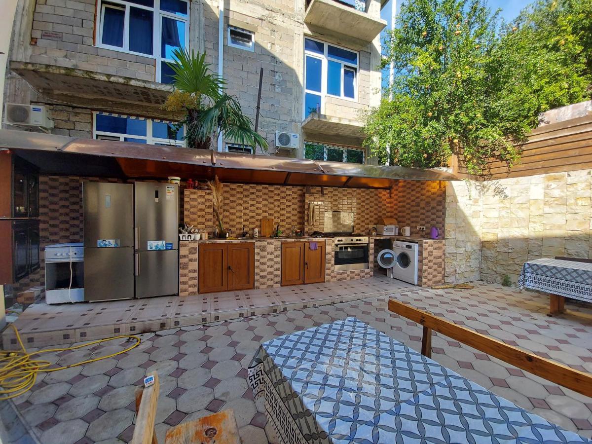 Гостевой Дом София 400 М До Моря Gagra Buitenkant foto