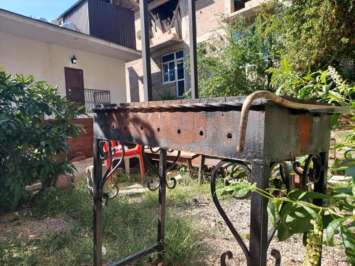 Гостевой Дом София 400 М До Моря Gagra Buitenkant foto