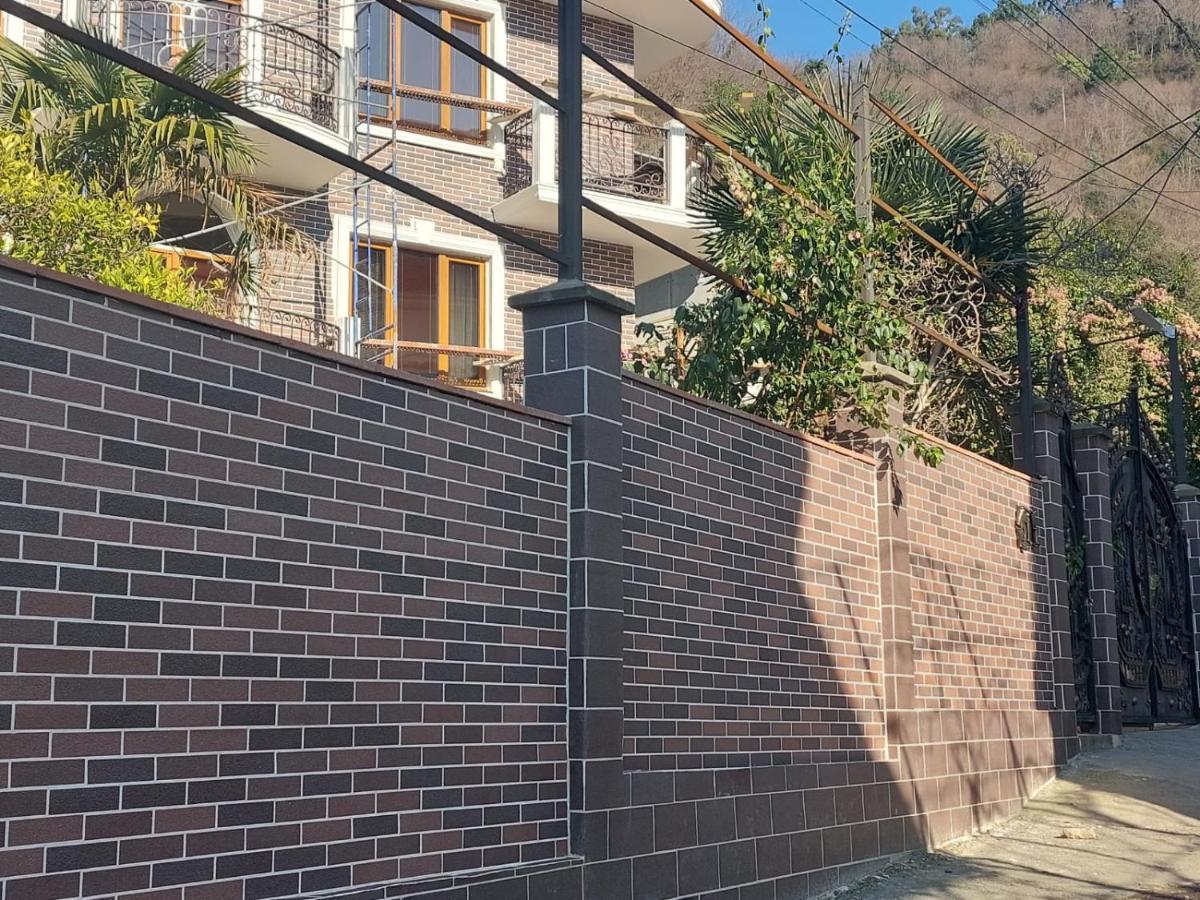 Гостевой Дом София 400 М До Моря Gagra Buitenkant foto
