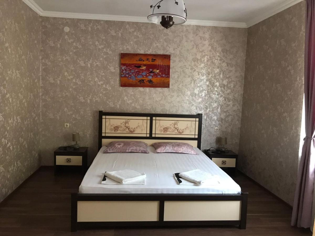 Гостевой Дом София 400 М До Моря Gagra Buitenkant foto